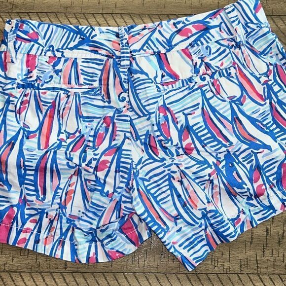LillyPulitzer Sailboat ⛵️CallahanShorts🩳4 pockets4gear⚙️💄💳🪪💵 belt loops 🔁 - Picture 13 of 17